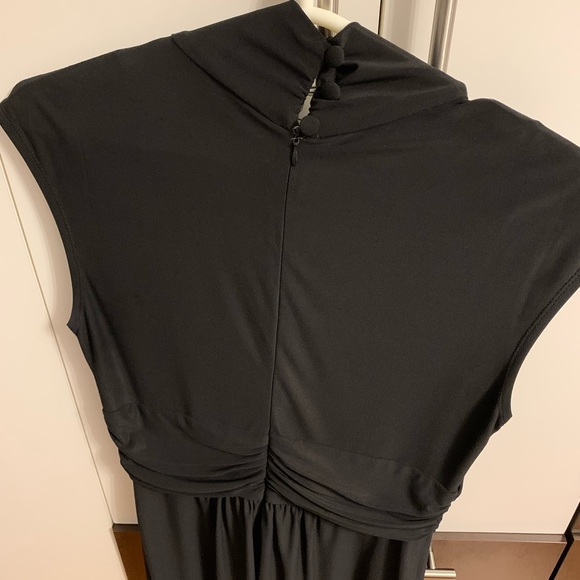 Perfect black Dress - Picture 10 of 13